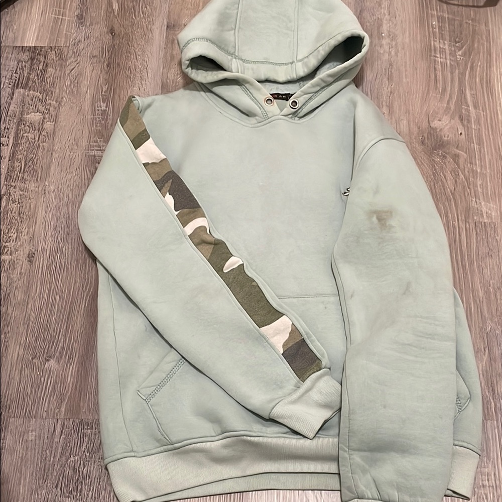 Men's Light Green Hoodie with Camouflage Detail